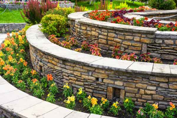 Garden Retaining Walls Installation