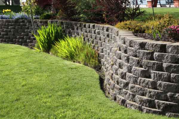 Retaining Walls Installation Services